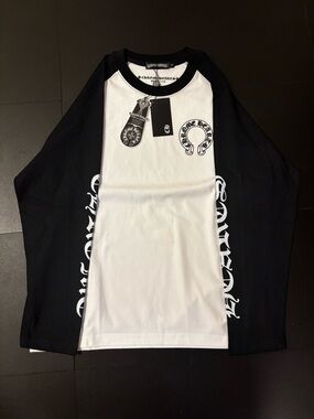 Black & White Graphic chrome Tee